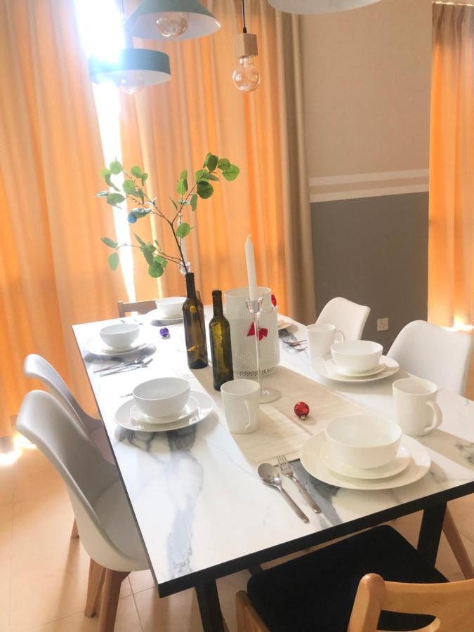 Santubong Suites B Just Like Home Damai Kuching Buitenkant foto