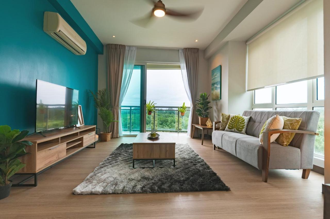 Santubong Suites B Just Like Home Damai Kuching Buitenkant foto