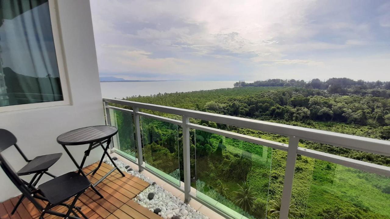 Santubong Suites B Just Like Home Damai Kuching Buitenkant foto