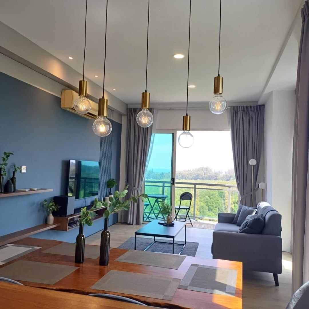 Santubong Suites B Just Like Home Damai Kuching Buitenkant foto